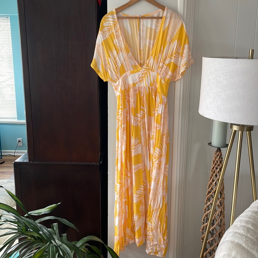 Lightweight tropical dress